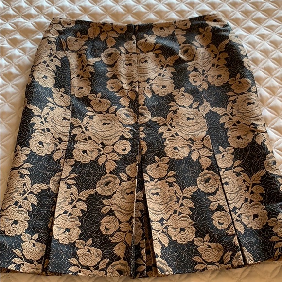 EUC Ann Taylor skirt sz 8P - Picture 3 of 8